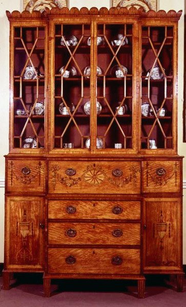 Secretaire boekenkast, c.1790 door English School